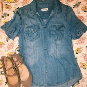 short sleeve women’s denim button up shirt